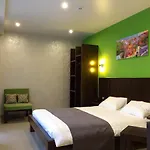 Inn Gaudi Stylish