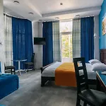 Kro Gaudi Stylish