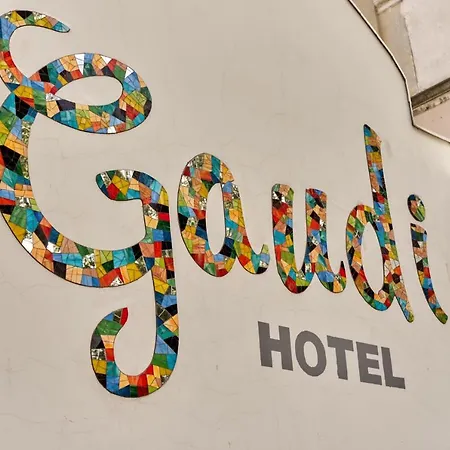 宾馆 Gaudi Stylish *