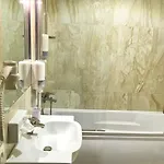 Πανδοχείο Gaudi Stylish Οδησσός