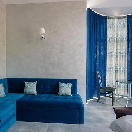 Gaudi Stylish Мини-отель *